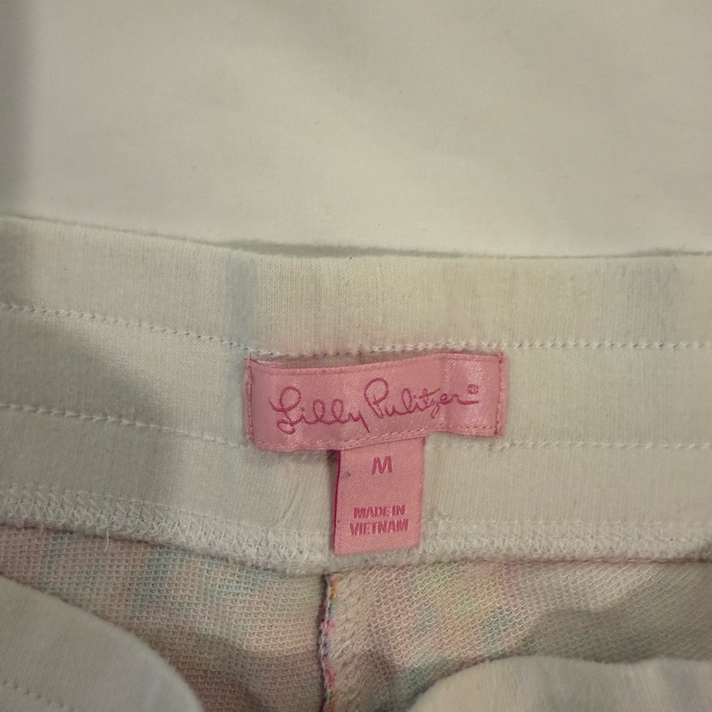 Lilly Pulitzer Pink and White Shorts - Picture 3 of 3